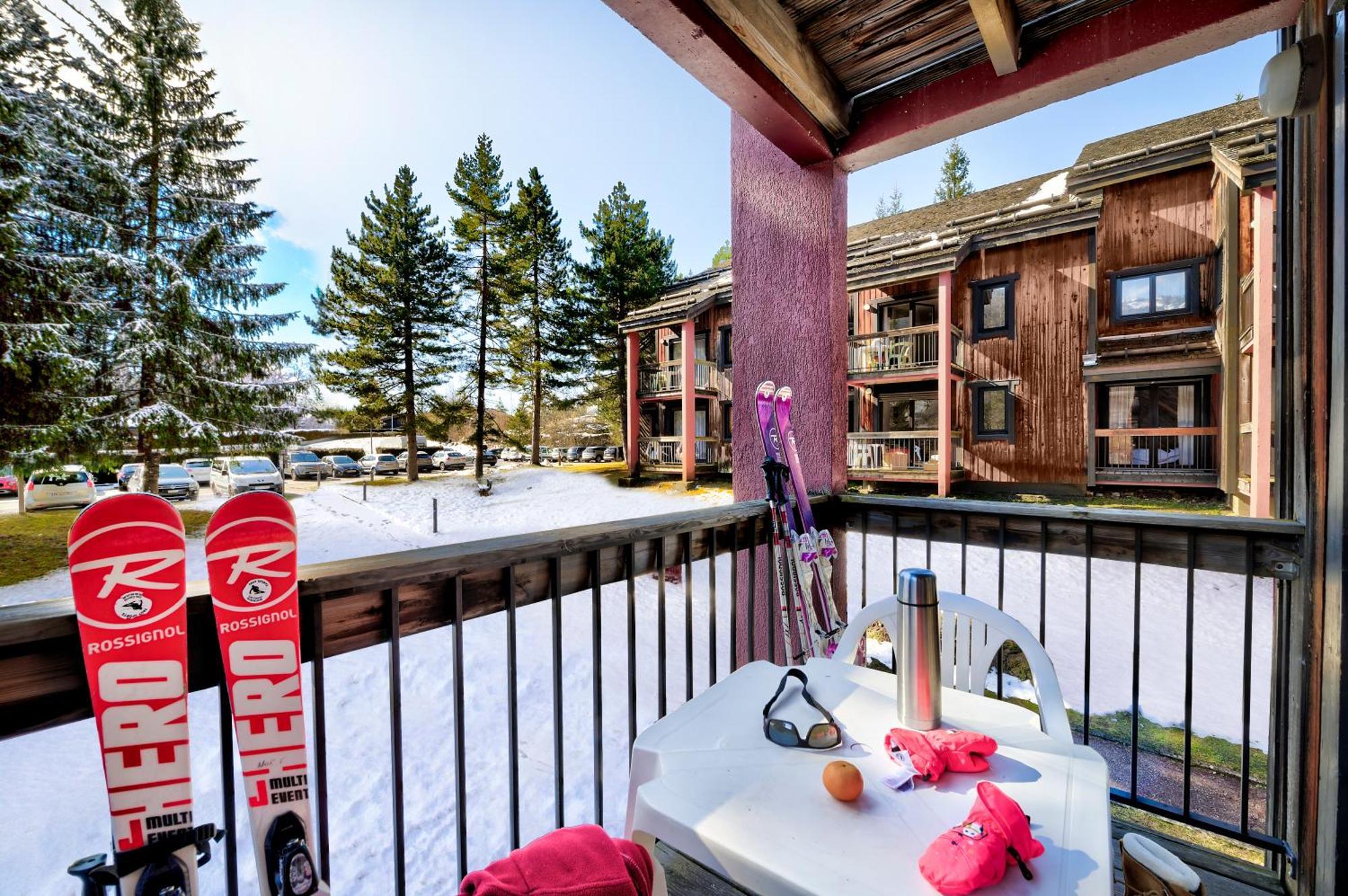 Village Club Les Tavaillons เลการ์รอซ-ดาราช ภายนอก รูปภาพ